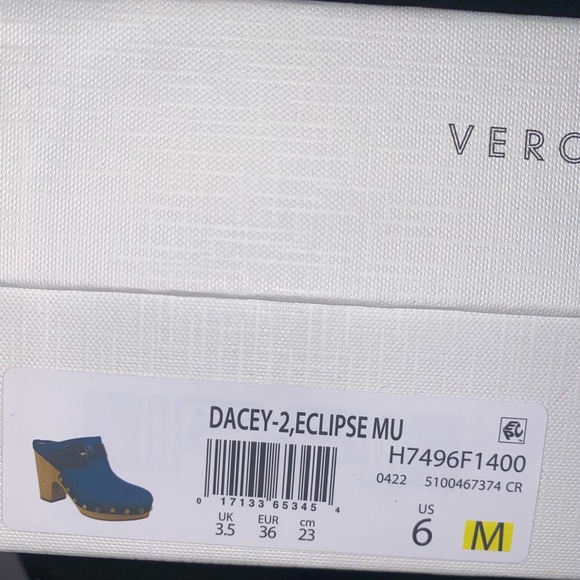 NIB VERONICA BEARD Dacey Denim Buckle Clogs - Size 6 & 7 - Picture 7 of 7